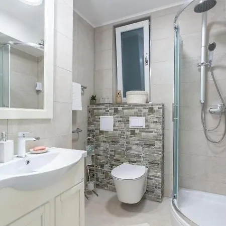 Apartments And Room Poesia Split Exterior photo